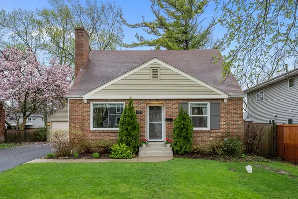 $675,000 | 1015 Hazel Avenue, Deerfield, IL 60015