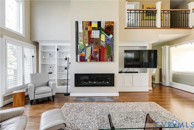 $1,300,000 | 10 Tow Path Circle, Richmond, VA 23221