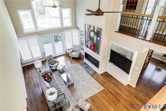 $1,300,000 | 10 Tow Path Circle, Richmond, VA 23221