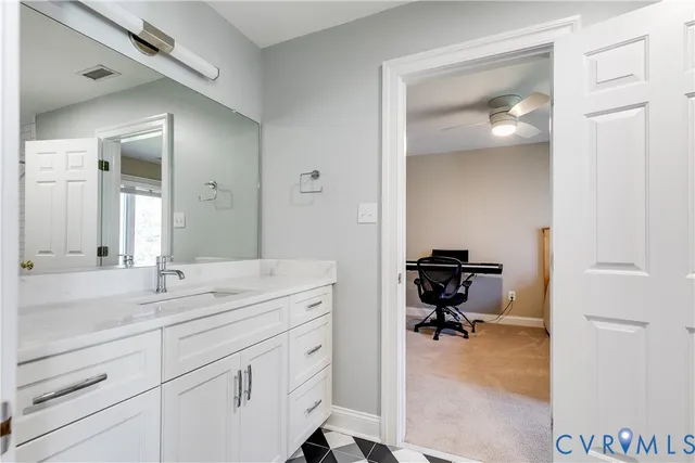 $1,300,000 | 10 Tow Path Circle, Richmond, VA 23221