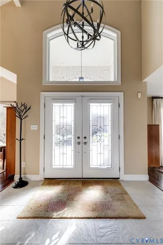 $1,300,000 | 10 Tow Path Circle, Richmond, VA 23221