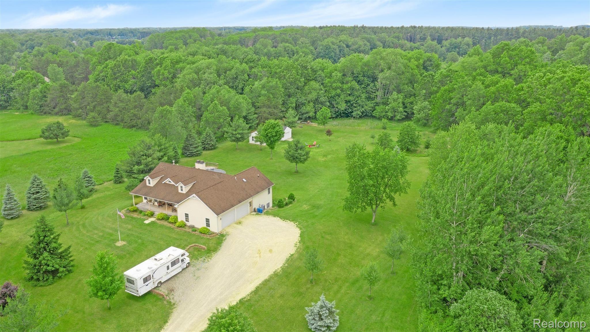 2160 Gannon Road Howell, MI 48855 - Photo 65 of 67 DJI_0084.jpg