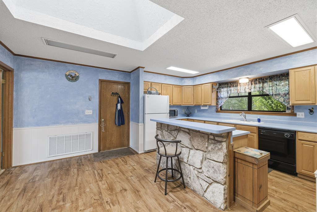 203 Cave Spring Drive West Ingram, TX 78025 - Photo 16 of 42