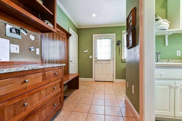 17 Greaton Road Boston, MA 02132 - Photo 7 of 26 Gallery Image 7