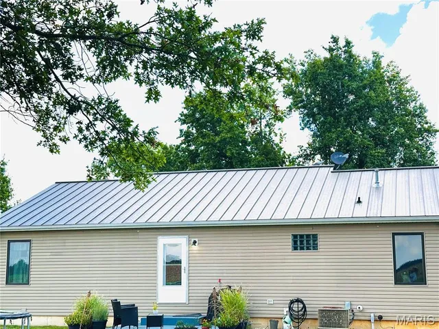 $290,000 | 9383 Audrain Road 625, Laddonia, MO 63352