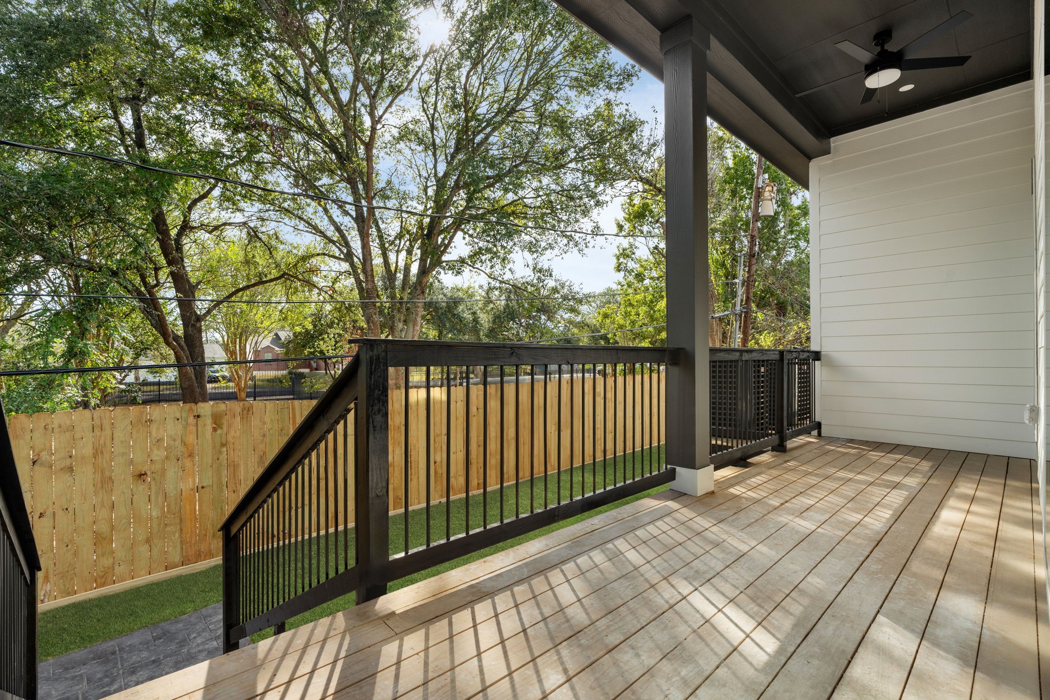 4931 Rue Street Houston, TX 77033 - Photo 10 of 19 Pictures are from previous development by builder located at 5002 Sunbeam Street, Houston, TX. Selections are subject to change.