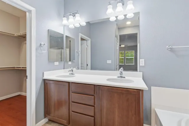 $589,900 | 262 West Lucita Way, Mountain House, CA 95391