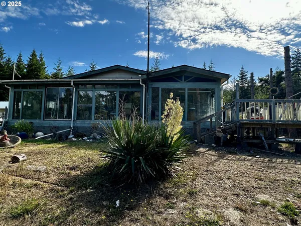 $625,000 | 94515 Langlois Mountain Road, Langlois, OR 97450