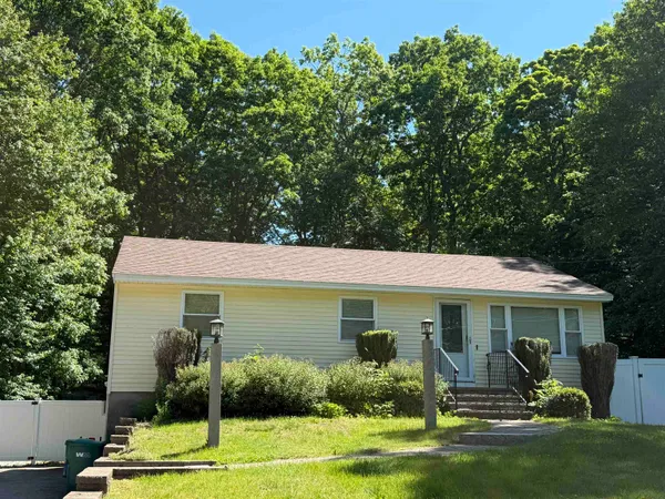$514,900 | 9 Doris Street, Derry, NH 03038
