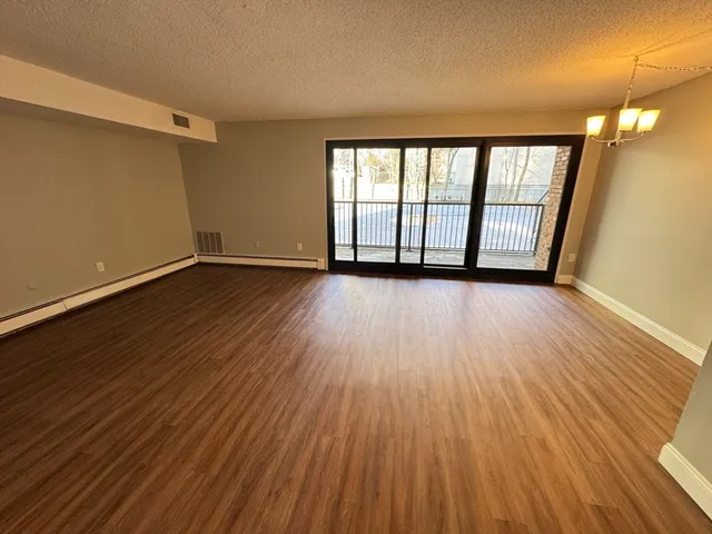 $3,400 | 49 Marion Street, Unit 1A, Brookline, MA 02446