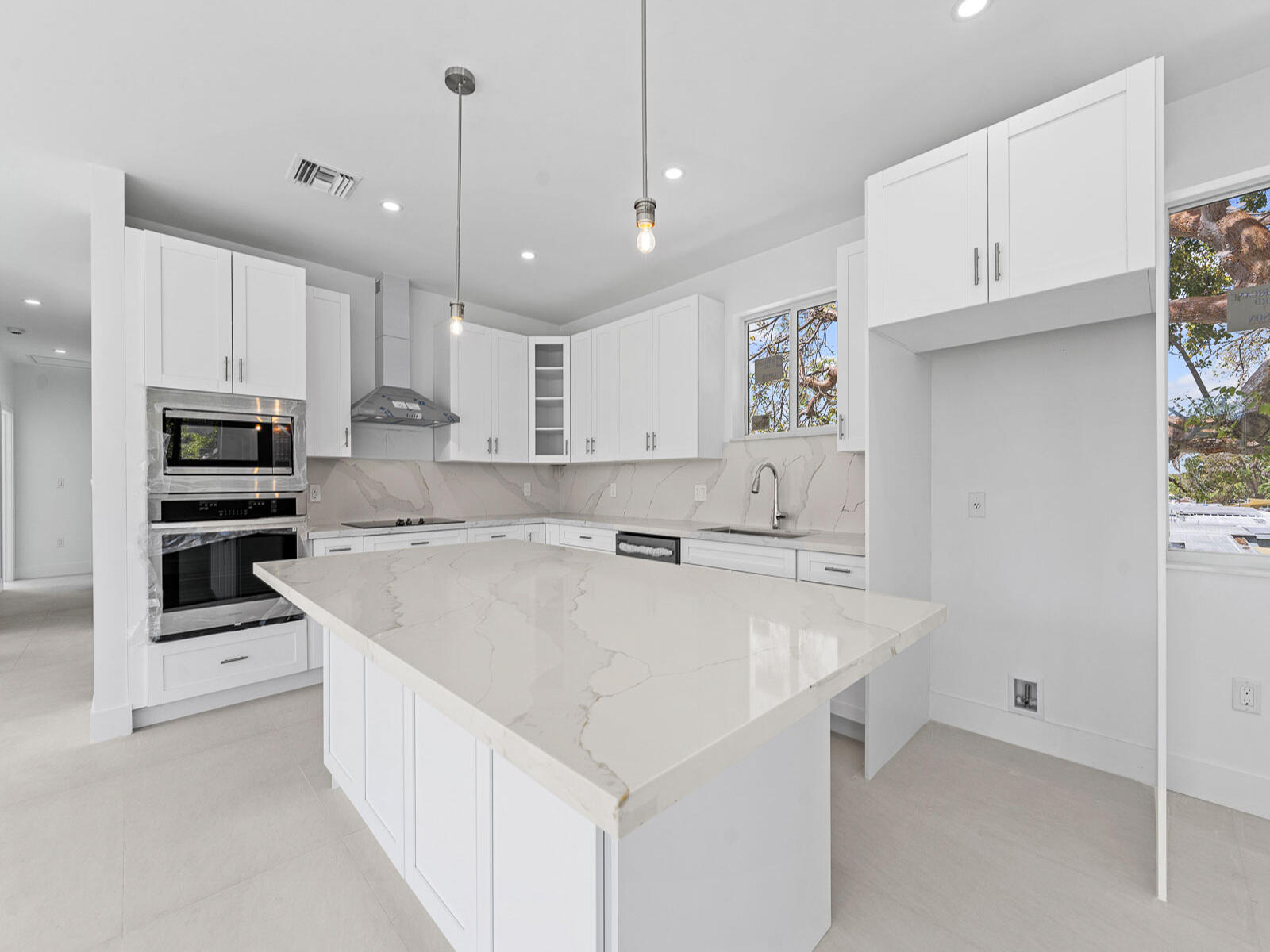 101 Kay Drive Key Largo, FL 33037 - Photo 24 of 71 Kitchen