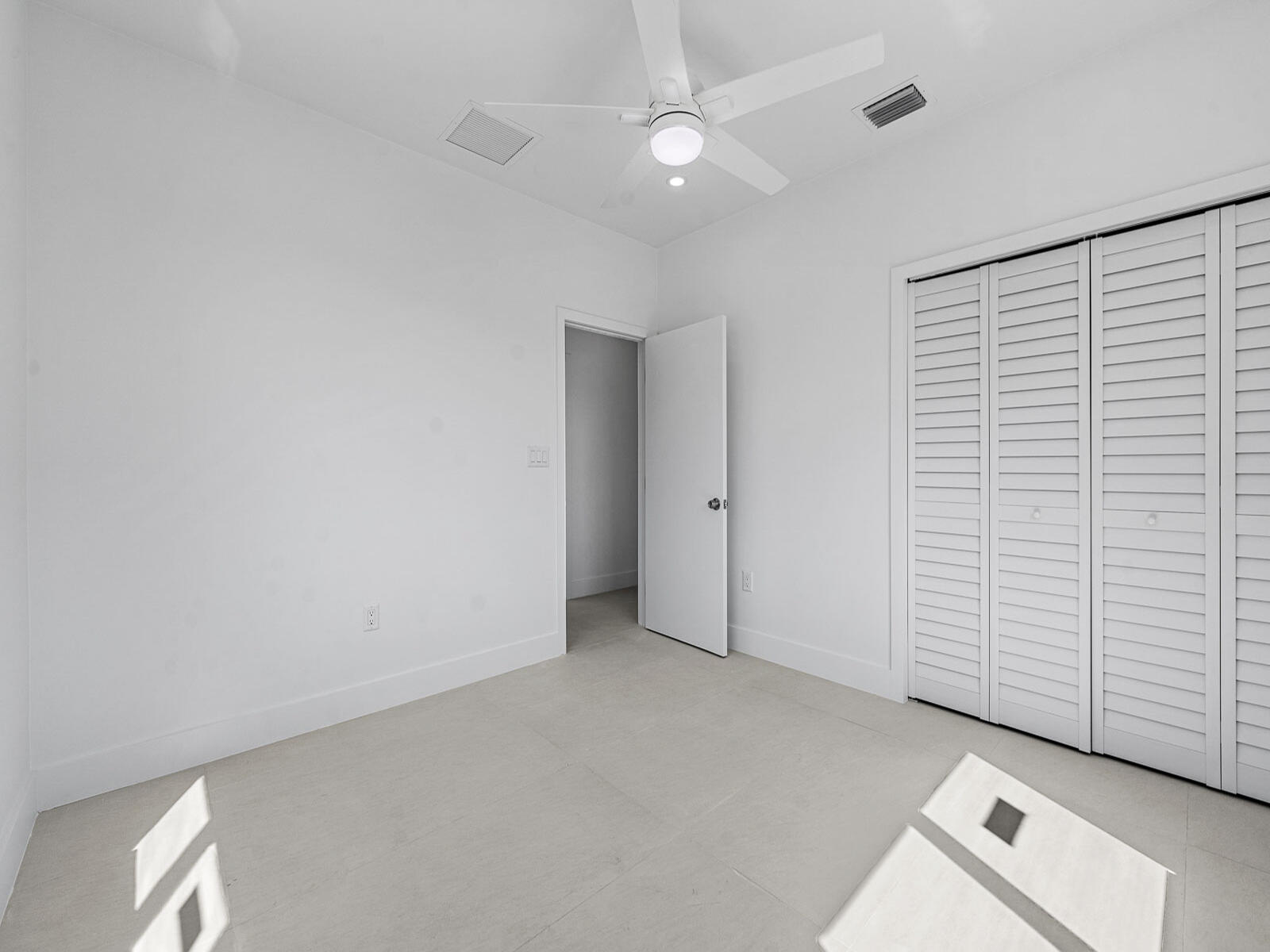 101 Kay Drive Key Largo, FL 33037 - Photo 34 of 71 an empty room with closet