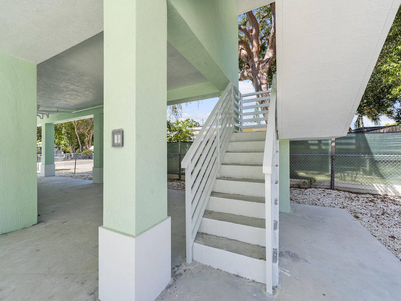 101 Kay Drive Key Largo, FL 33037 - Photo 43 of 71 a view of entryway