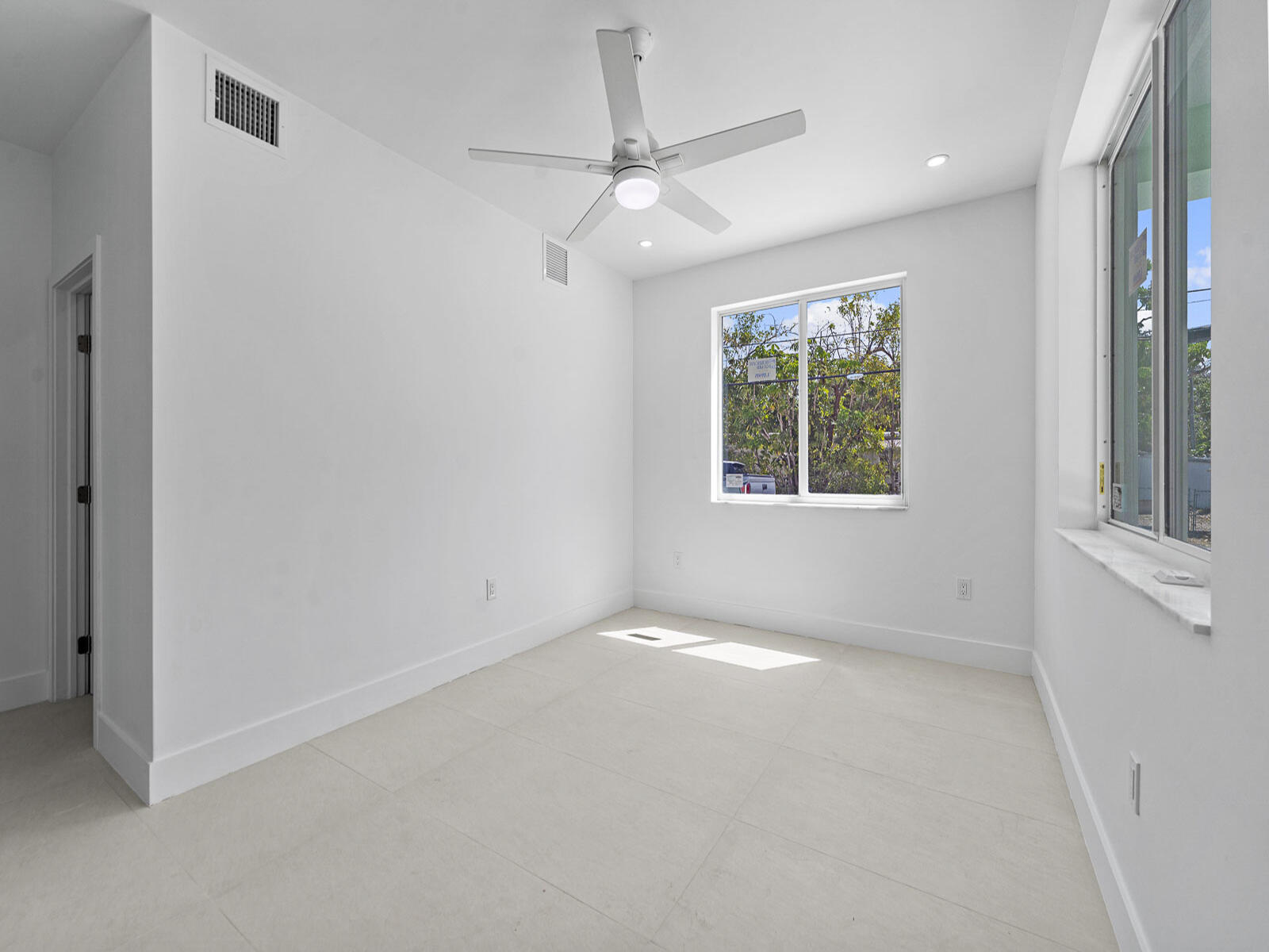 101 Kay Drive Key Largo, FL 33037 - Photo 50 of 71 1/1 Downstairs
