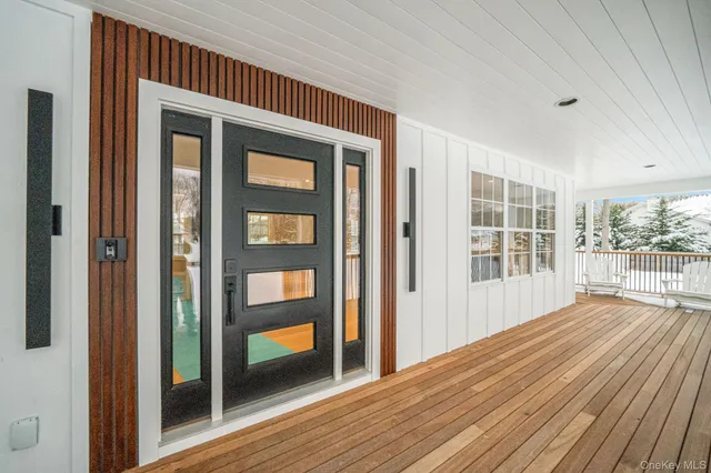 $1,200,000 | 7 Sander Court, Yaphank, NY 11980