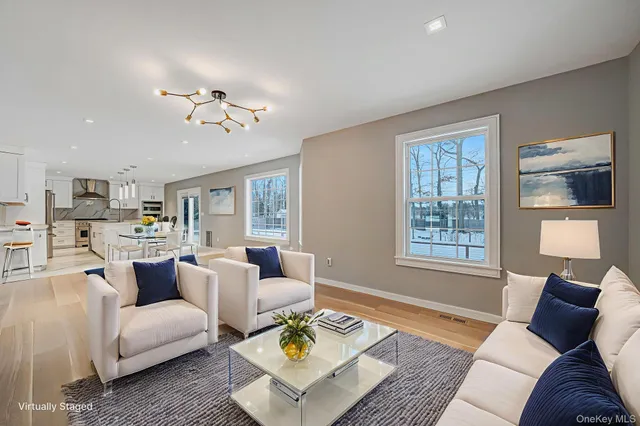 $1,200,000 | 7 Sander Court, Yaphank, NY 11980