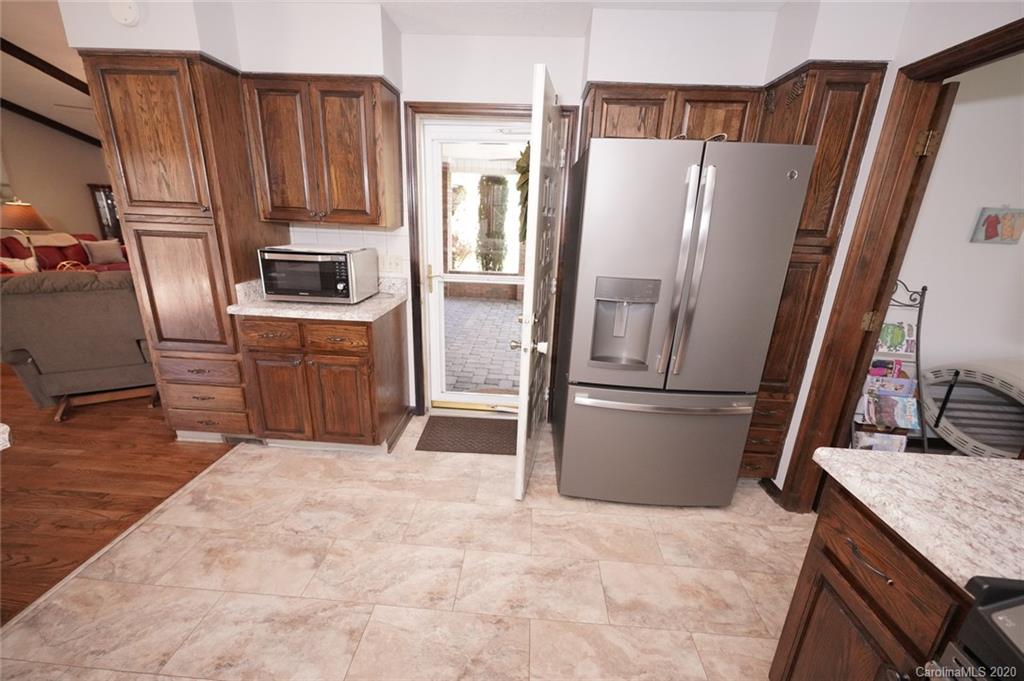 243 Jenny Gap Road Clyde, NC 28721 - Photo 15 of 48