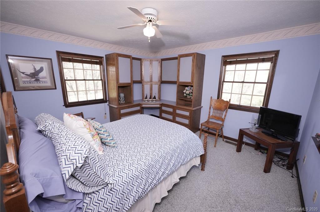 243 Jenny Gap Road Clyde, NC 28721 - Photo 27 of 48