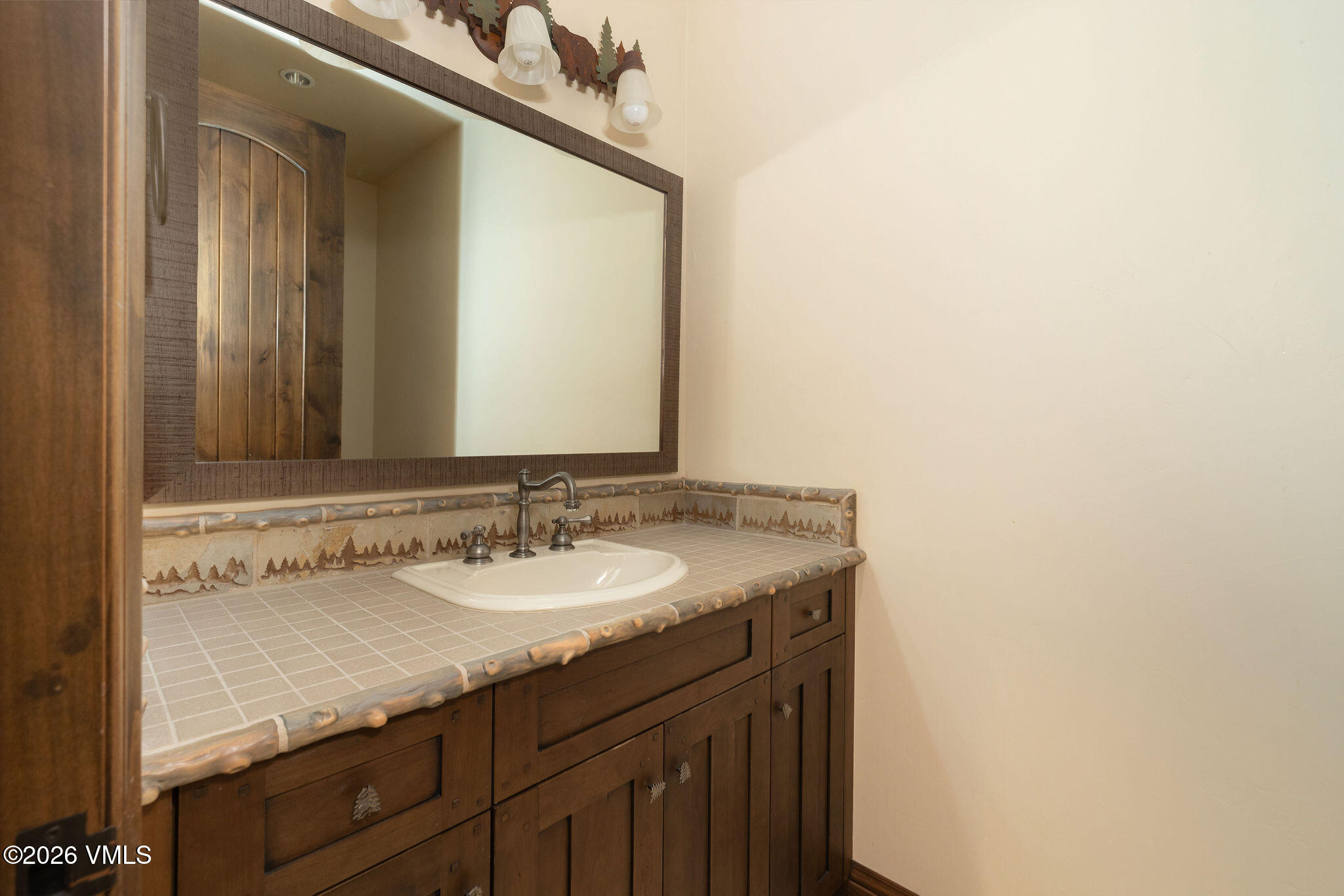 209 Forest Trail Edwards, CO 81632 - Photo 48 of 59 2604_209_forest_tr_interior_bath05