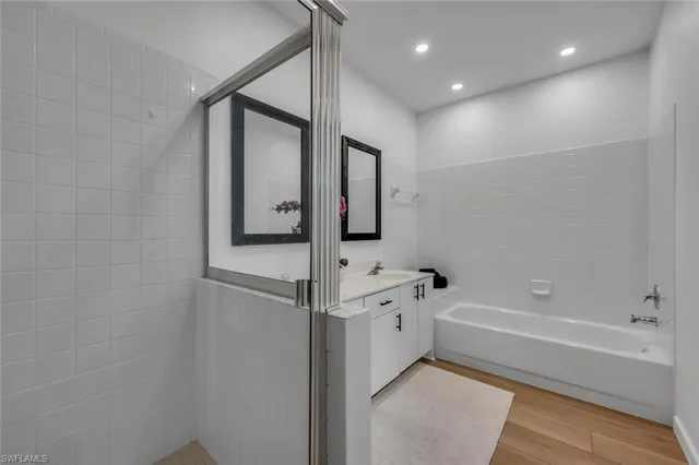 $6,500 | 6010 Chardonnay Lane, Unit 304, Naples, FL 34119