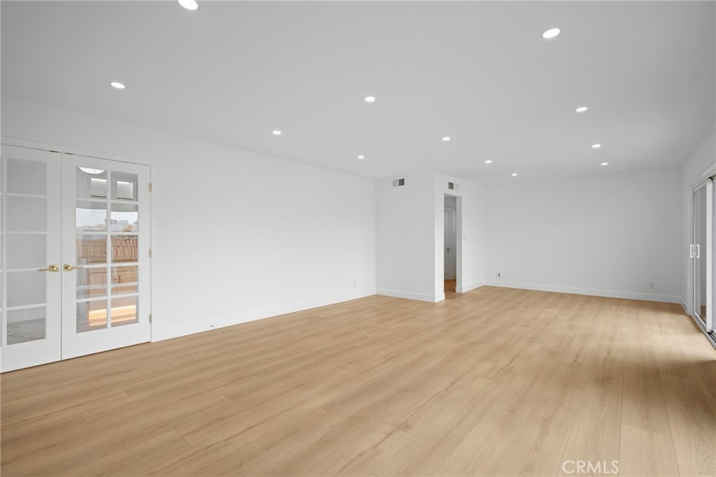 1401 Valley View Road, Unit 329 Glendale, CA 91202 - Photo 7 of 29 Gallery Image 7