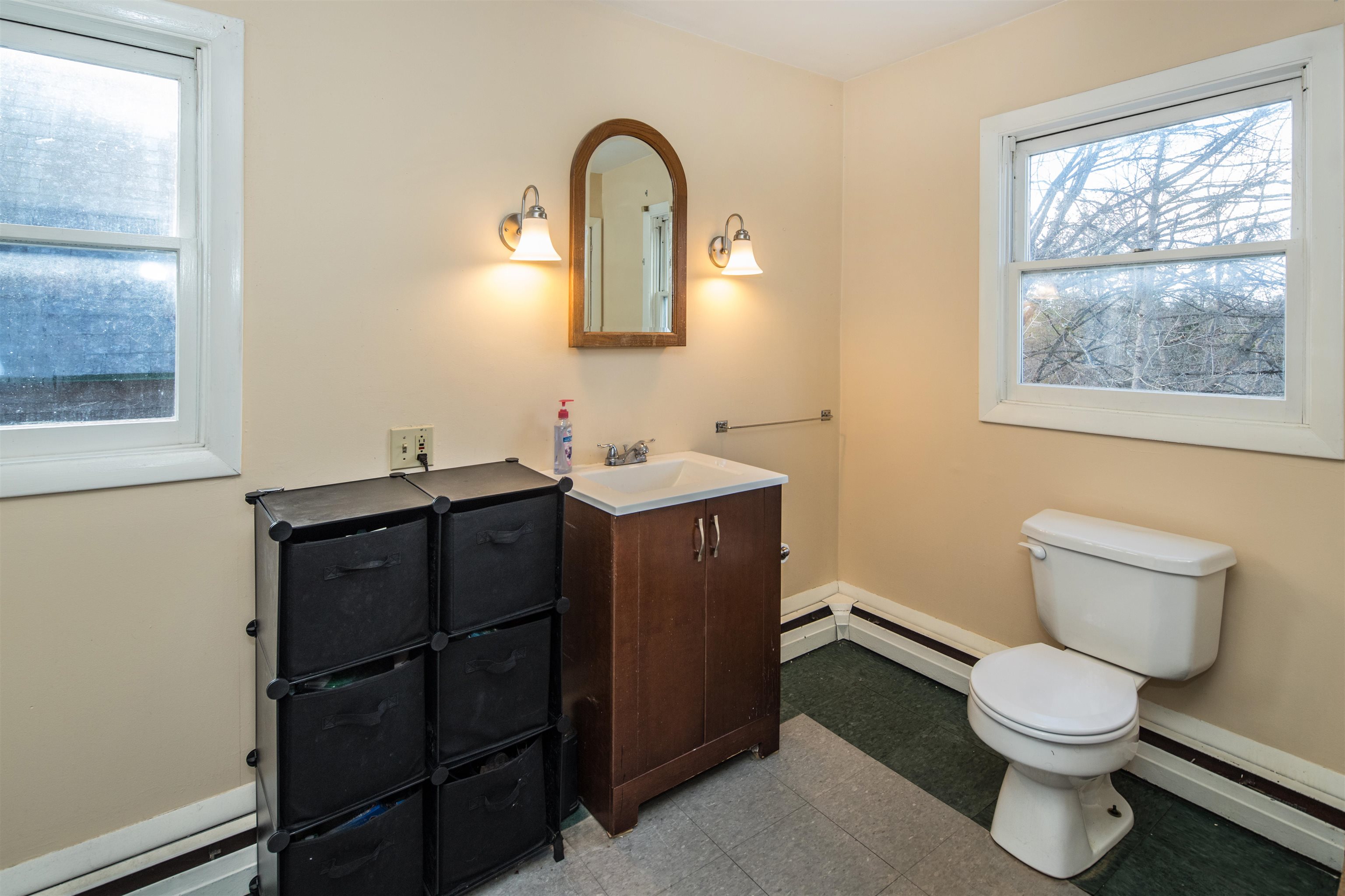 43 Carver Street Brandon, VT 05733 - Photo 6 of 37 Gallery Image 6