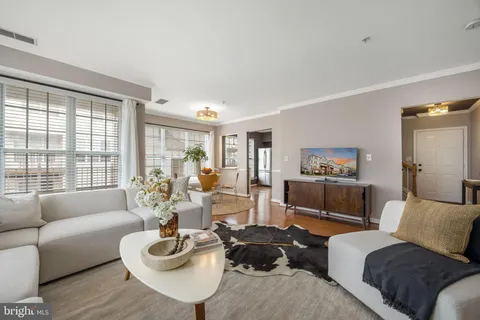 $415,000 | 2495 Angeline Drive, Unit 303, Herndon, VA 20171