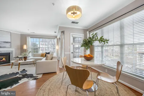 $415,000 | 2495 Angeline Drive, Unit 303, Herndon, VA 20171