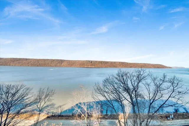 a view of mountain view with sky view