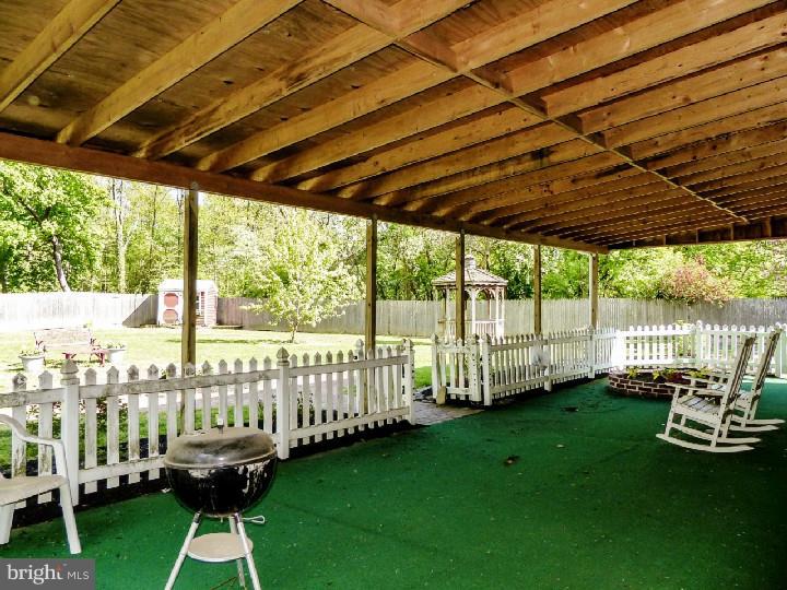 1536 Makefield Road Yardley, PA 19067 - Photo 22 of 25 Patio