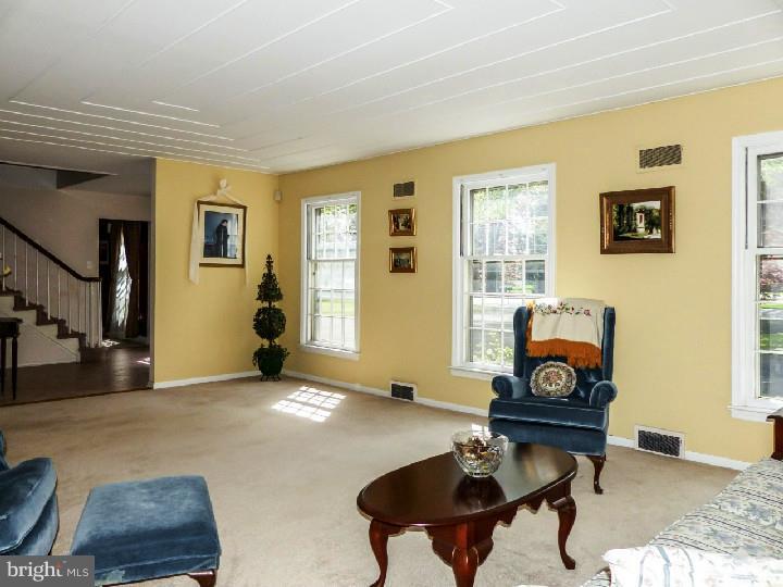 1536 Makefield Road Yardley, PA 19067 - Photo 4 of 25 Living Room