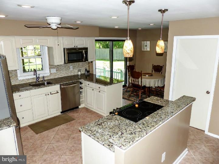1536 Makefield Road Yardley, PA 19067 - Photo 6 of 25 Kitchen