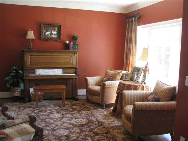 215 Rockingham Road Greenville, SC 29607 - Photo 2 of 25