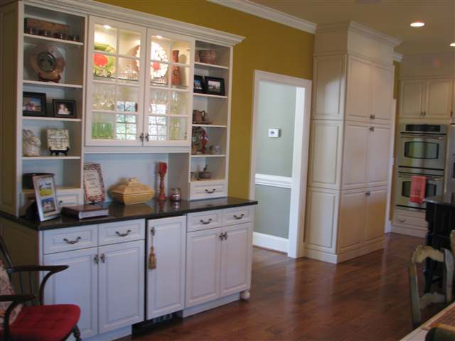 215 Rockingham Road Greenville, SC 29607 - Photo 9 of 25