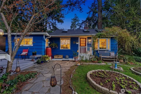 $865,000 | 9730 46th Avenue Northeast, Seattle, WA 98115