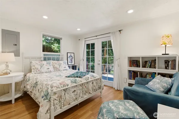 $865,000 | 9730 46th Avenue Northeast, Seattle, WA 98115