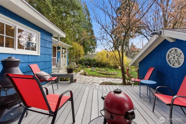 $865,000 | 9730 46th Avenue Northeast, Seattle, WA 98115