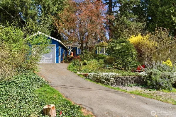 $865,000 | 9730 46th Avenue Northeast, Seattle, WA 98115