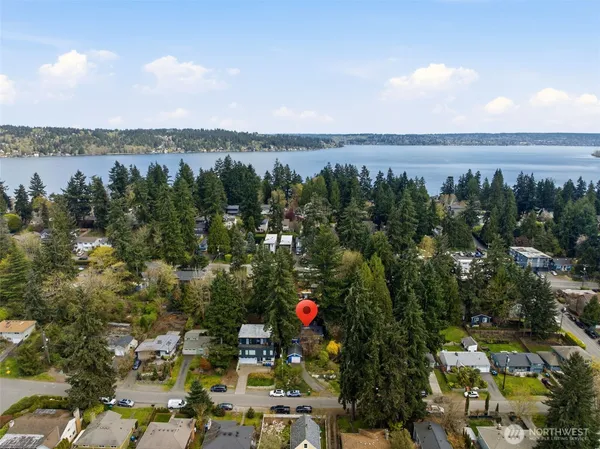 $865,000 | 9730 46th Avenue Northeast, Seattle, WA 98115