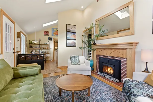 $865,000 | 9730 46th Avenue Northeast, Seattle, WA 98115