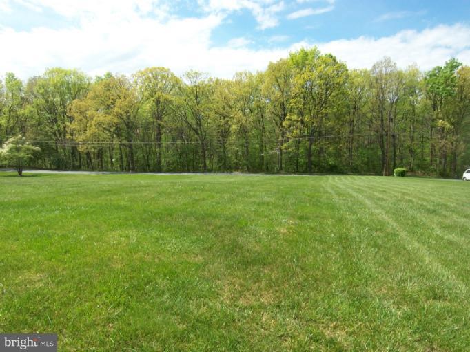 9936 Moxley Road Damascus, MD 20872 - Photo 10 of 22 Exterior (General)