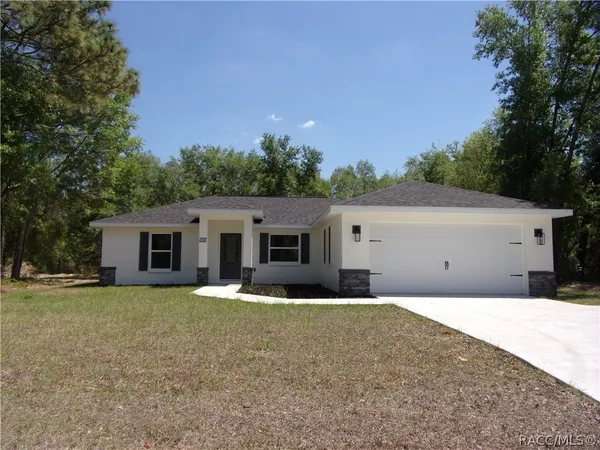 $1,750 | 916 Independence Highway, Inverness, FL 34453