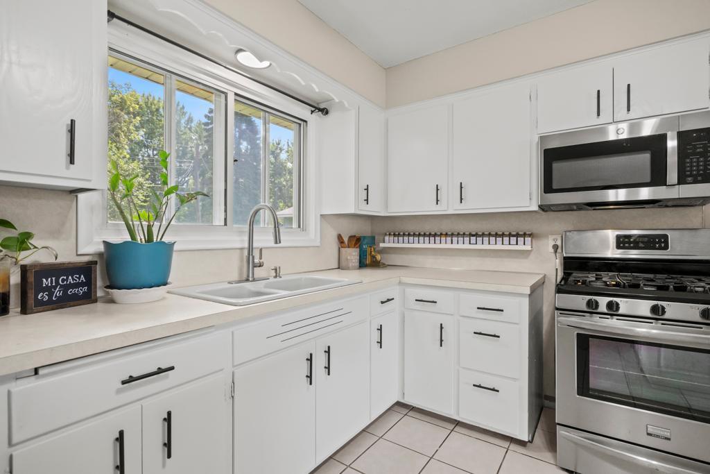 4370 Nicols Road Eagan, MN 55122 - Photo 17 of 47