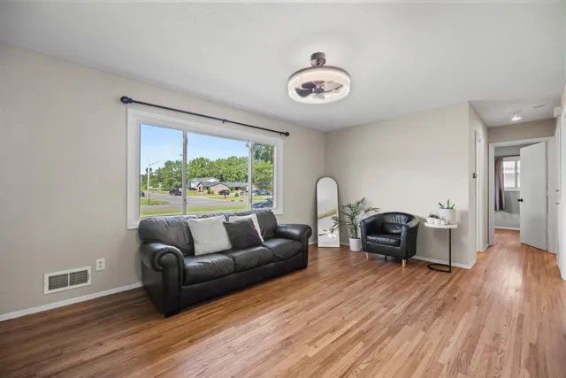 $365,000 | 4370 Nicols Road, Eagan, MN 55122