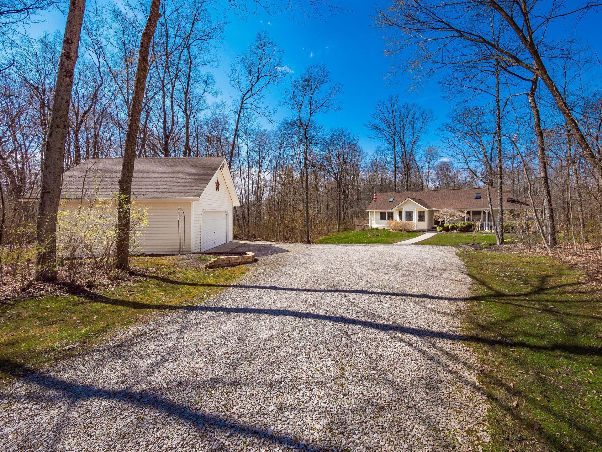 12741 Goodman Road Ashville, OH 43103 - Photo 34 of 61 Driveway