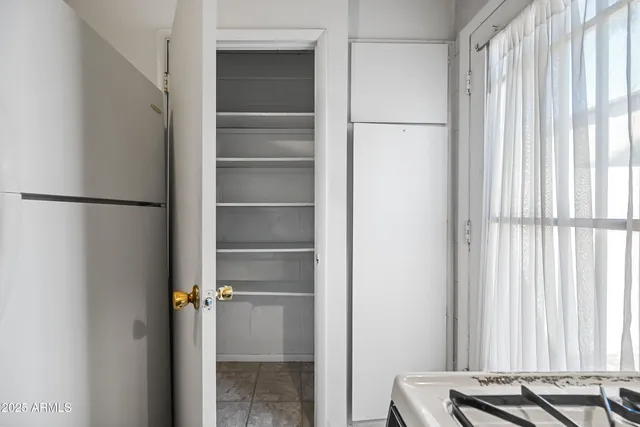 $200,000 | 1101 East Bethany Home Road, Unit 8, Phoenix, AZ 85014