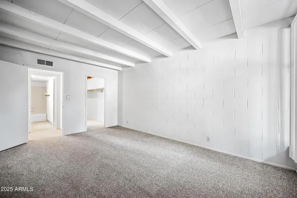 $195,000 | 1101 East Bethany Home Road, Unit 8, Phoenix, AZ 85014