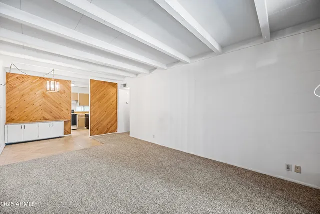 $200,000 | 1101 East Bethany Home Road, Unit 8, Phoenix, AZ 85014