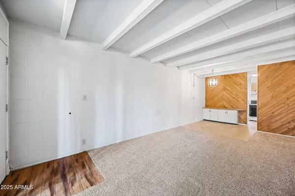 $195,000 | 1101 East Bethany Home Road, Unit 8, Phoenix, AZ 85014