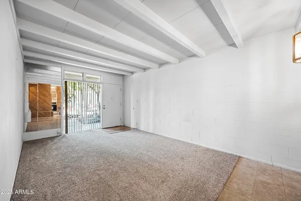 $195,000 | 1101 East Bethany Home Road, Unit 8, Phoenix, AZ 85014